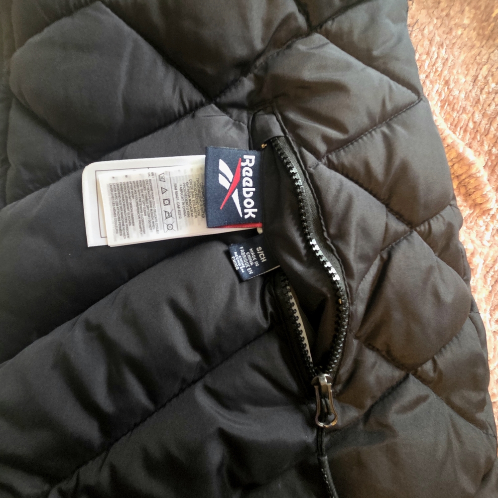 Reebok Women's Black Hooded Puffer Coat - Picture 7 of 7